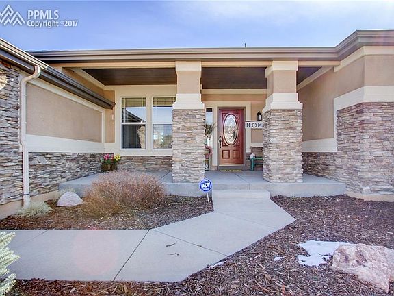 Large covered front patio