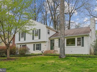 12106 Hitching Post Ln, Rockville, MD 20852