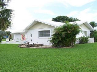 7502 Oakmont Dr, Lake Worth, FL 33467