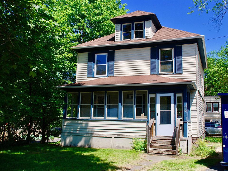 Walking Distance to Ellison Park and Penfield School District