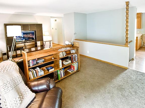 3rd image of 283 Frankland St