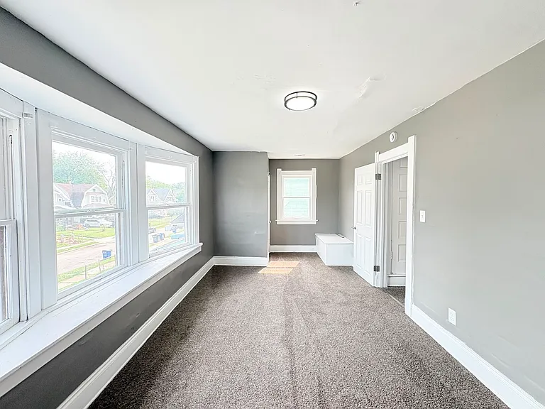 218 Kevin Pl — Photo 10