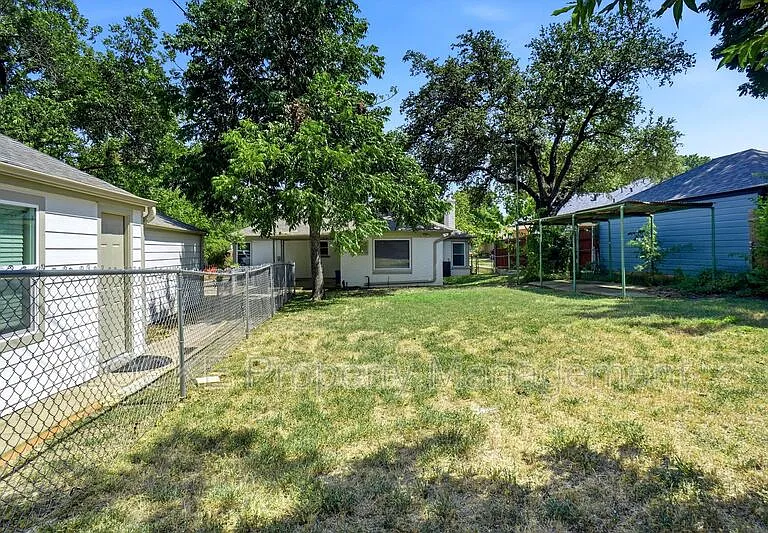 3528 Rogers Ave — Photo 16