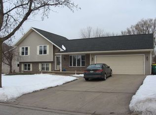2629 Van Beek Rd, Green Bay, WI 54311