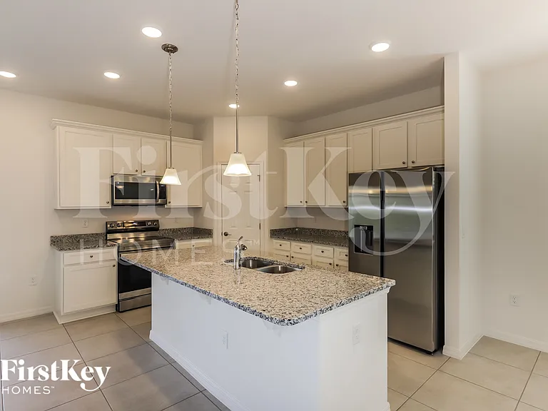 213 Windsor Reserve Dr — Photo 8