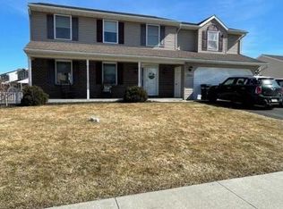 231 Sweetwater Ln, Newmanstown, PA 17073