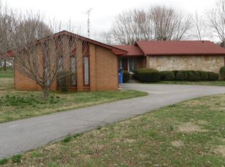 140 Edwards Mill Rd, Hopkinsville, KY 42240