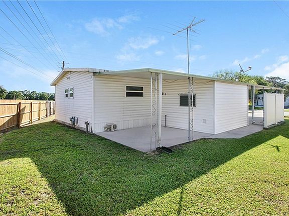 4th image of 3819 Friendship Blvd