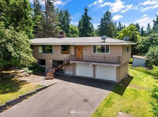 20208 87th Ave W, Edmonds, WA 98026