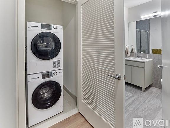 4th image of 238 Saint Pauls Ave #307