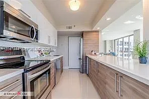 19195 NE 36th Ct #905 — Photo 20