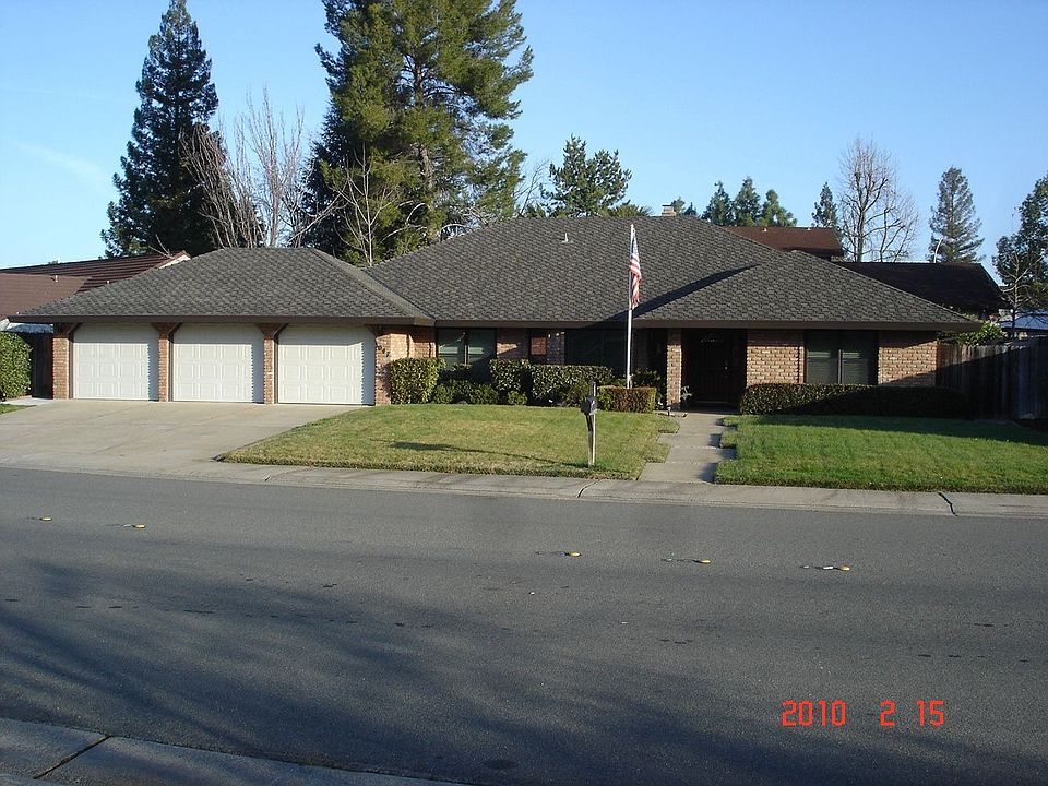 1st image of 1047 Kensington Dr