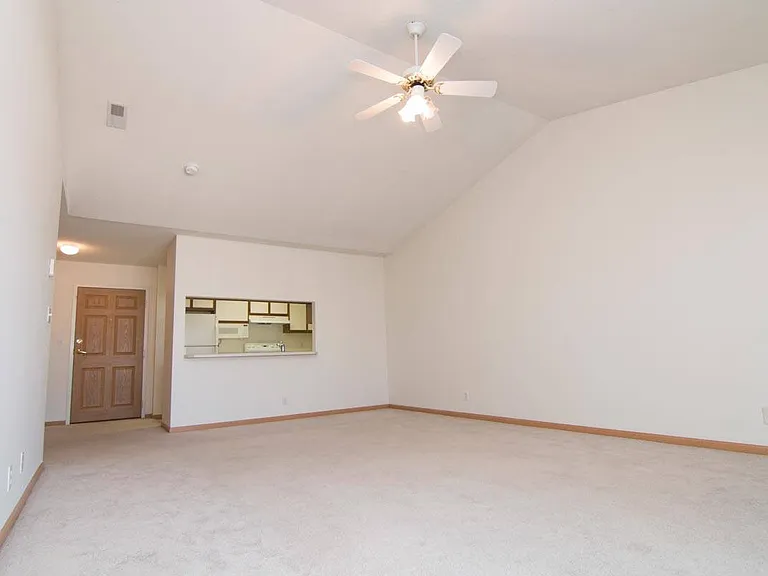 Northbrook Apartments — Photo 92