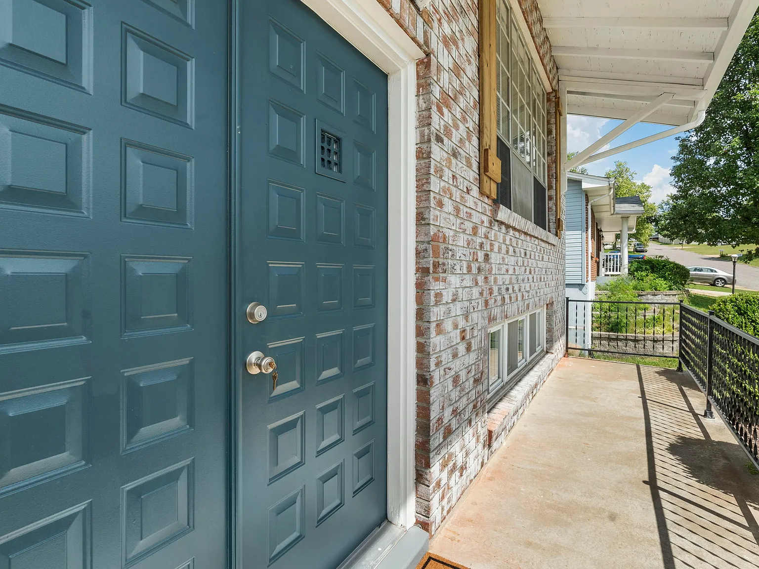 3 bed, 2100 sqft, $5,500 — Photo 3