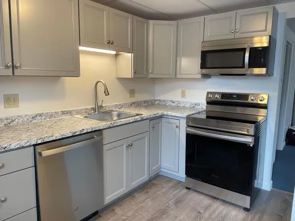 190 Washington St #1, Dover, NH 03820