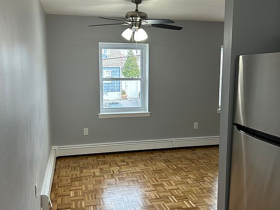 Eating area next to kitchen