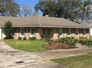 5353 Moss Side Ln, Baton Rouge, LA 70808