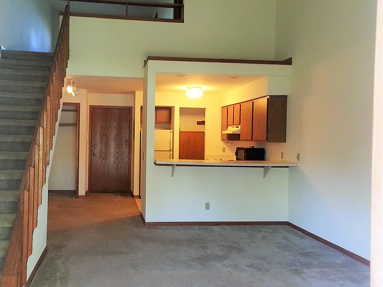 Londonderry Lofts — Photo 31