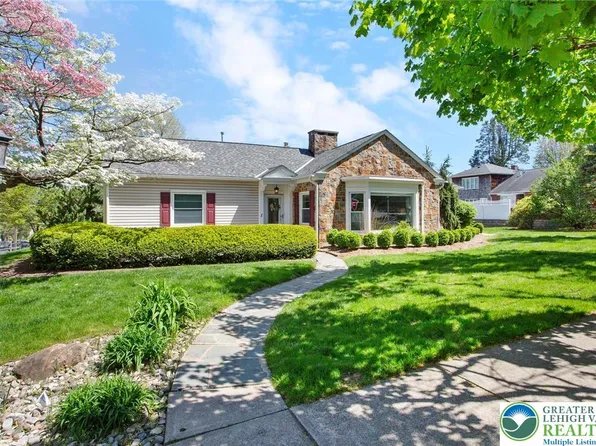 1 S Fairview St, Nazareth, PA 18064