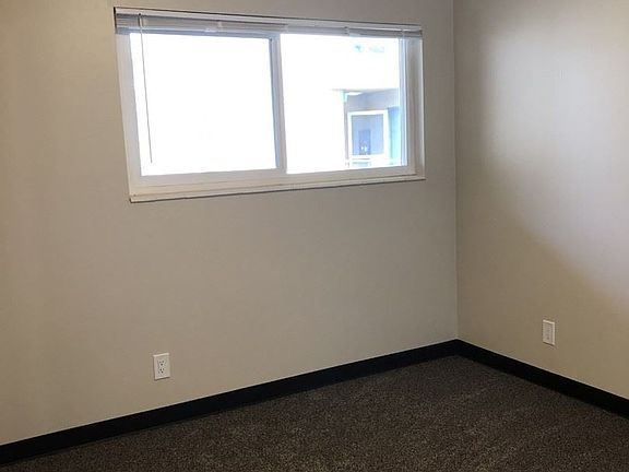 5th image of 5233 15th Ave NE APT 404