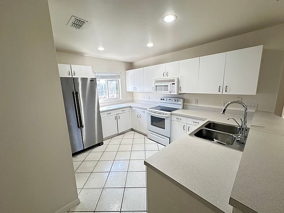 Photo Jan 12 2025, 10 31 39 AM_01172025