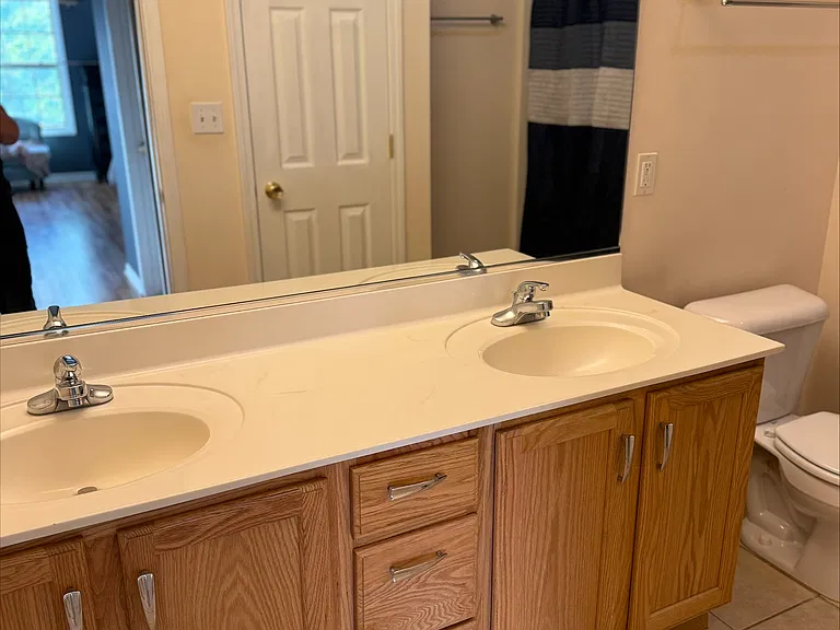 938 Veterans Ln — Photo 16