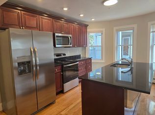 887 Broadway St, Somerville, MA 02144