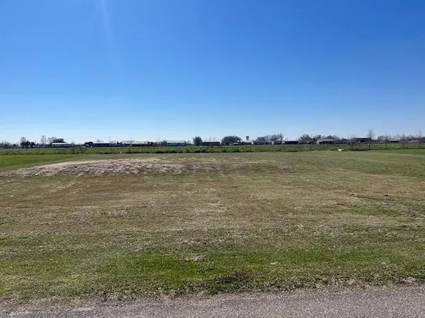 188 Crest Rd, Raceland, LA 70394