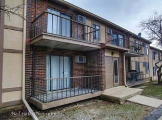 1662 Ishnala Dr APT 103, Naperville, IL 60565