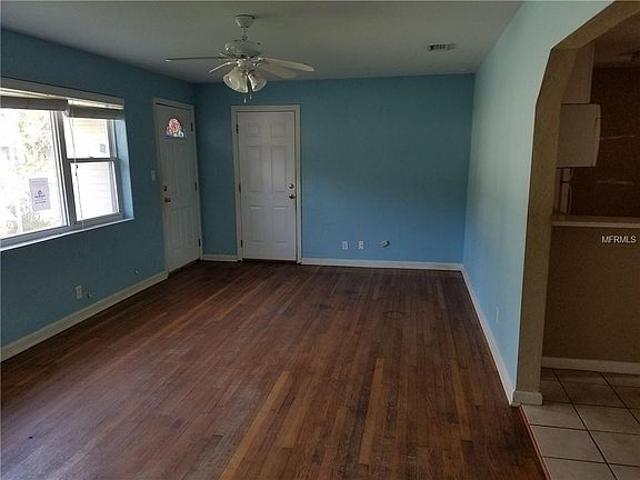 3rd image of 905 S Beach St