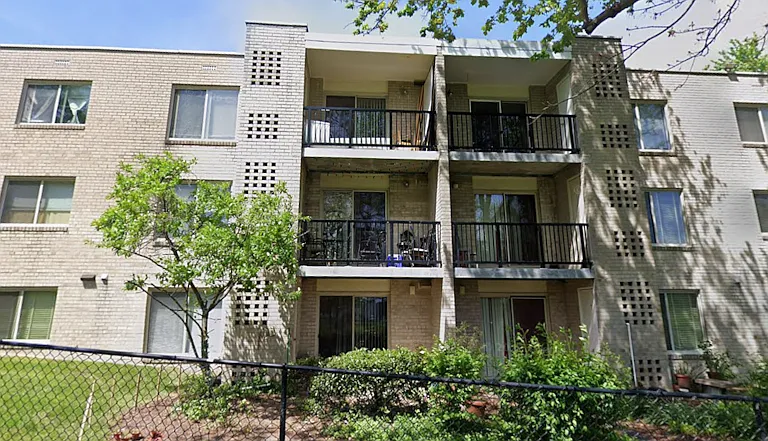 Bucknell Apartments — Photo 1