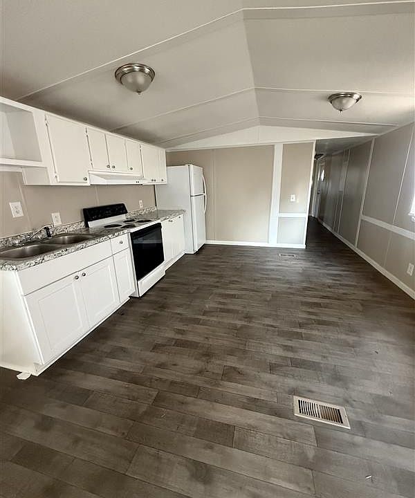1st image of 1512 Gladys Cir