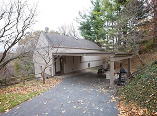 115 Valley View Cres, Rochester, NY 14617