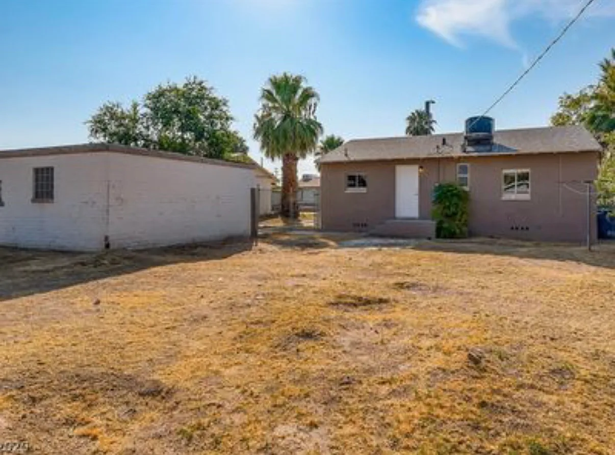 2 bed, 864 sqft, $1,500 — Photo 3