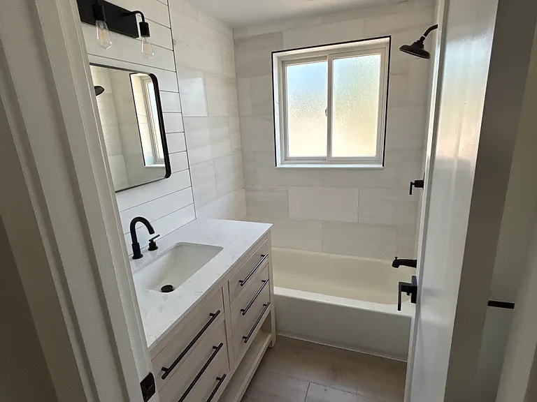 7005 Geneva Ct — Photo 8