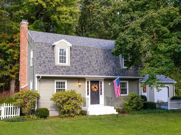 37 Bradford Drive, Windsor, CT 06095