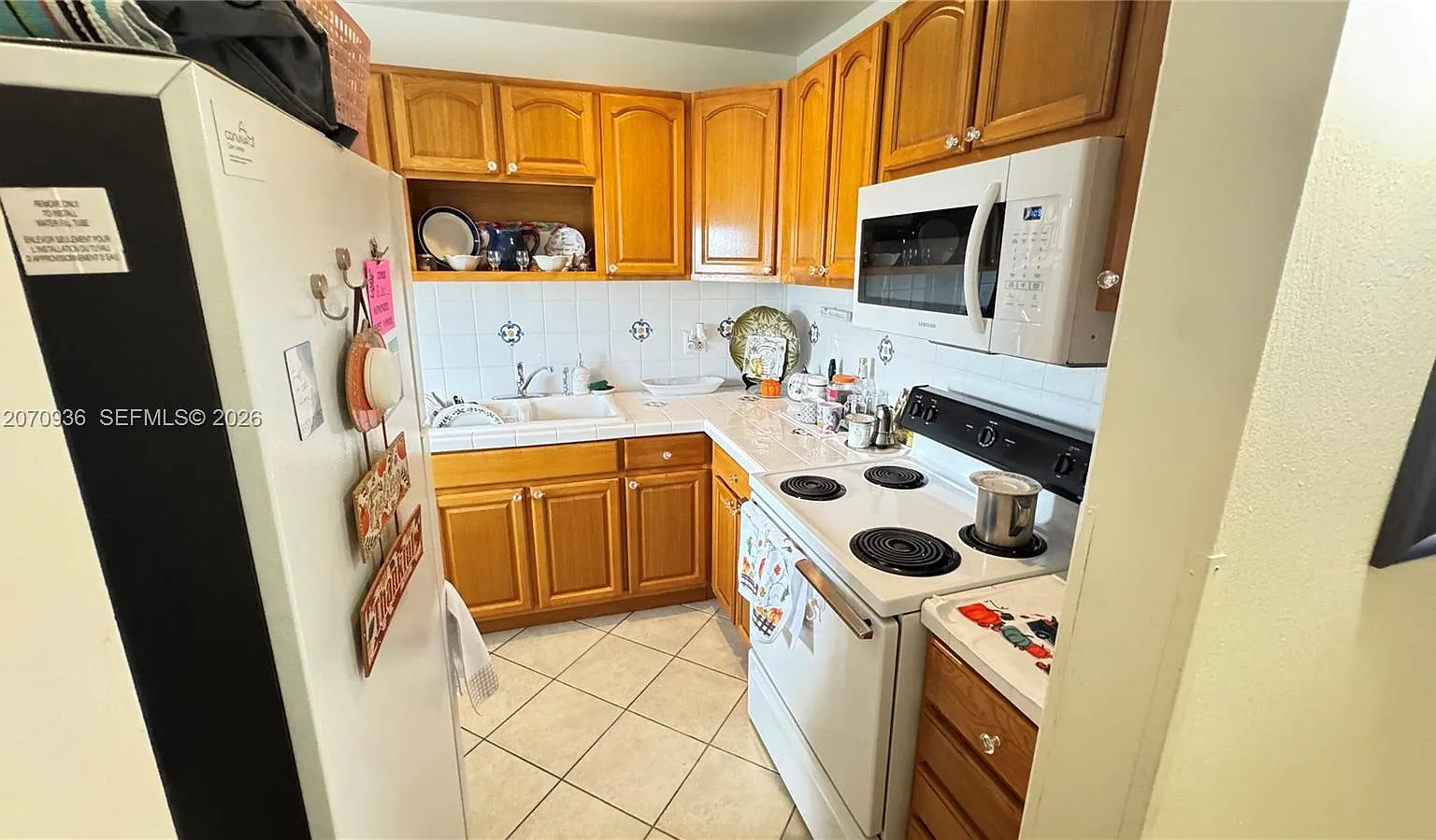 Sheridan Lakes Condo Apts — Photo 2