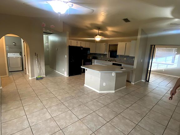 3rd image of 8424 Grove Rd
