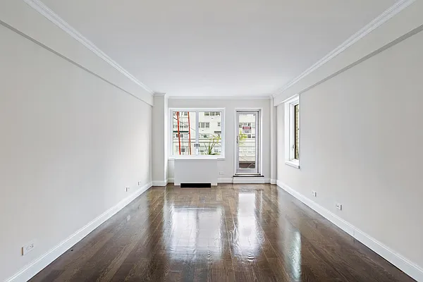 Rented by 165 E 66 Street Residential Owner LLC | media 4
