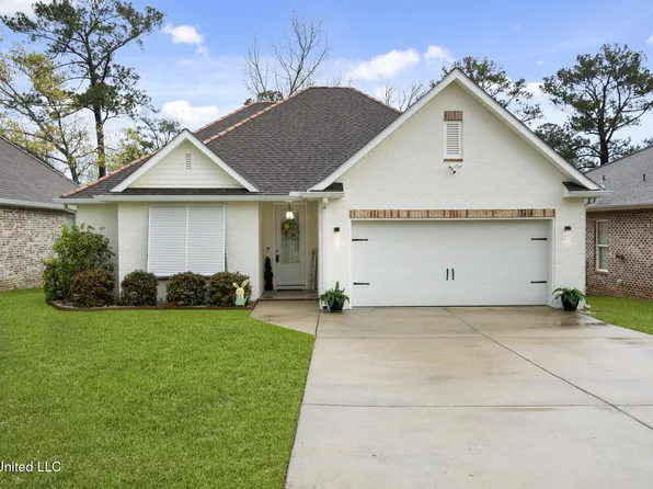 87108 Highpoint Dr, Diamondhead, MS 39525