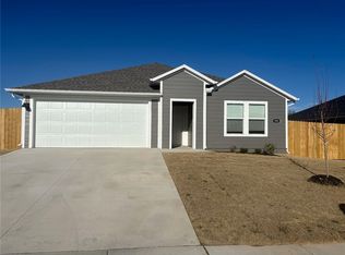 980 Hudson St, Prairie Grove, AR 72753