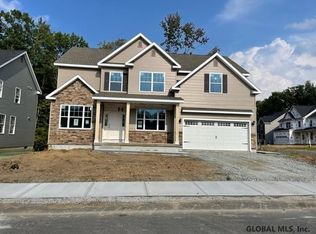 18 Appleton St, Ballston Lake, NY 12019