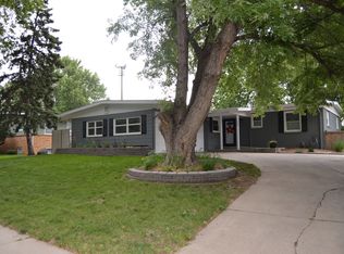 1320 Eastridge Dr, Lincoln, NE 68510