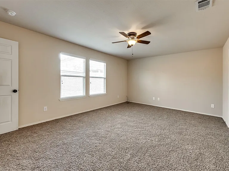 7000 Derbyshire Dr — Photo 16