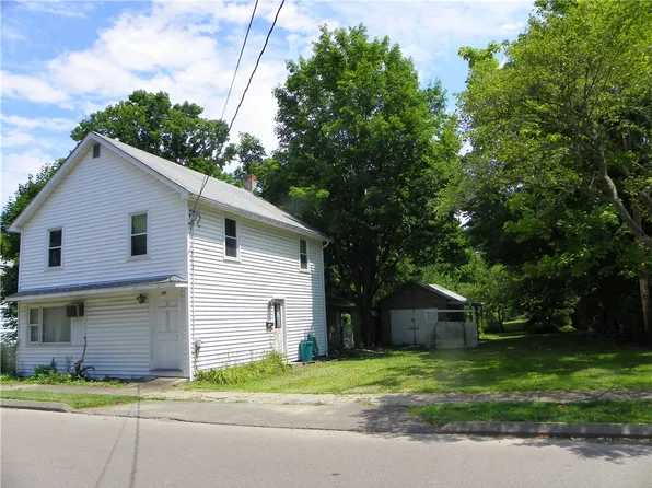 105 Cruger St, Bath, NY 14810