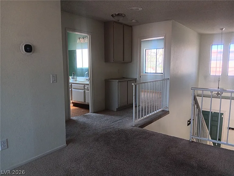 121 Logansberry Ln — Photo 12