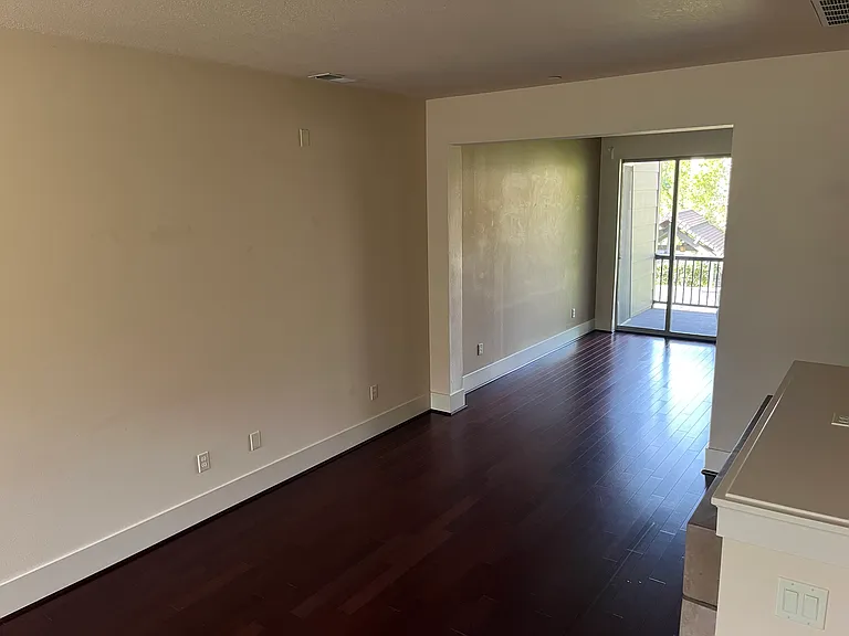 10471 SW Windwood Way — Photo 3