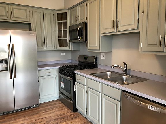 4th image of 1523 Golfview Dr