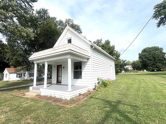 2nd image of 400 4th St