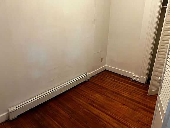 2nd image of 138 Morton Ave APT 2